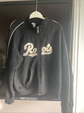 Vintage Roots Black Zip Jacket with White Piping
